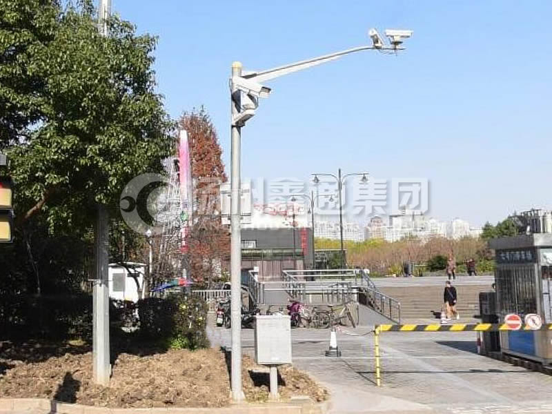 DJG-024，電子警察桿，治安監(jiān)控桿